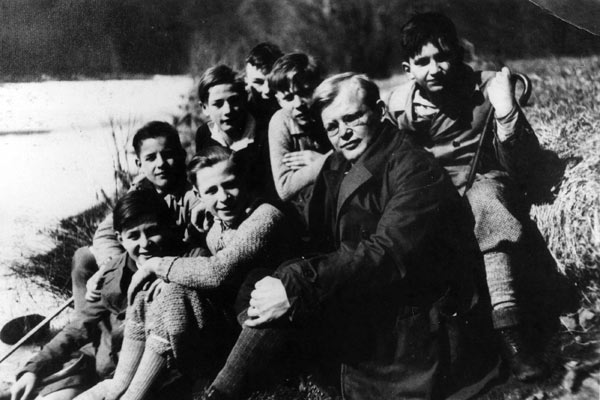 Bonhoeffer mit Konfirmanden im Harz, 1932
